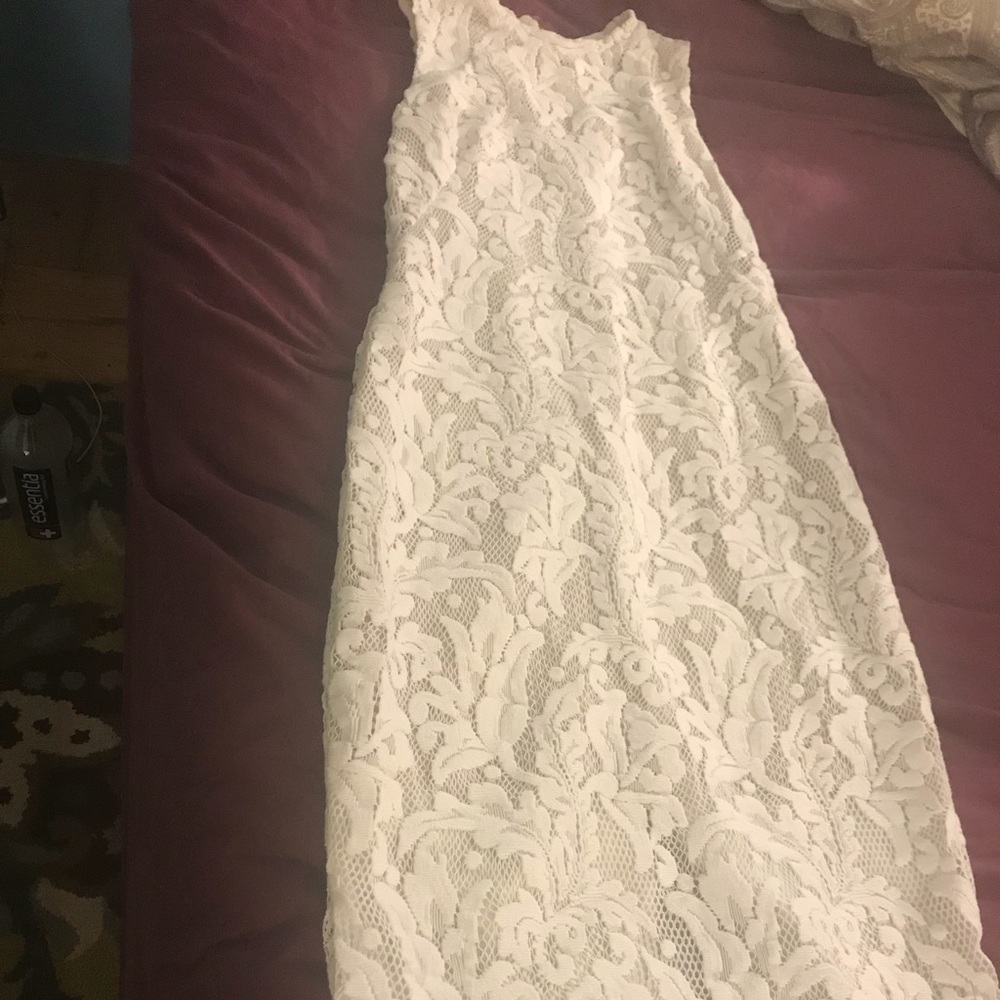 White lace dress